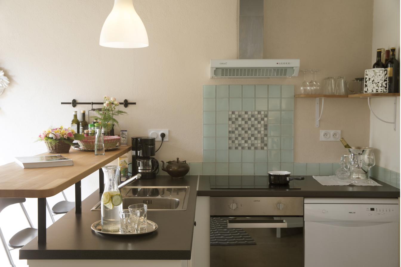 The kitchenette in the Diane apartment.